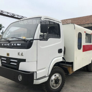 煤礦用20人防爆無(wú)軌膠輪車